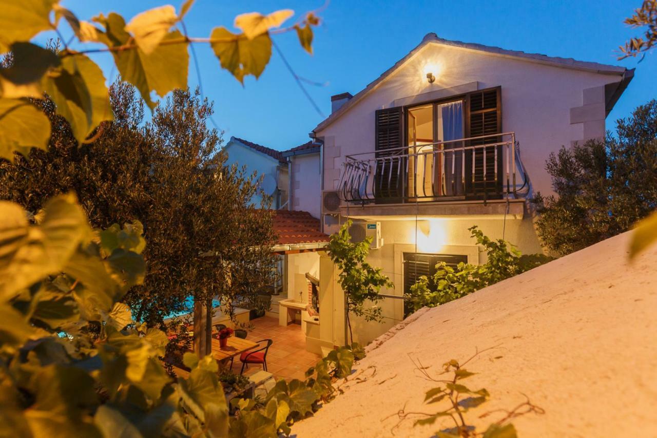 Apartments Natalia Supetar Kültér fotó